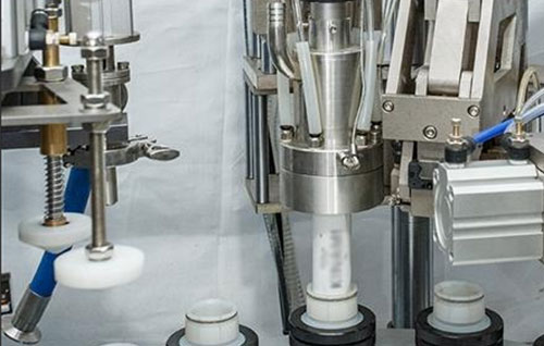 Elbe�f���S�ڰ��b�C(j��)е�N��(bi��o)�C(j��)�đ�(y��ng)��